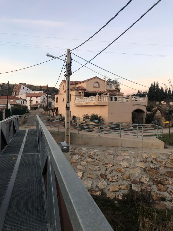 Casa Rural El Huerto Del Trucho Oliete Eksteriør billede