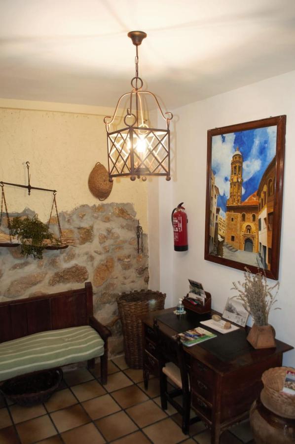 Casa Rural El Huerto Del Trucho Oliete Eksteriør billede